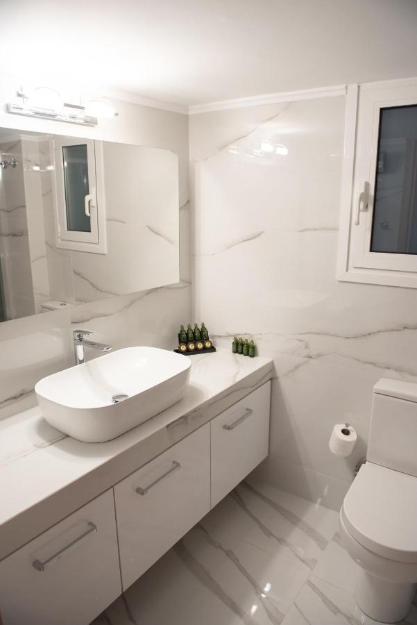 Newly Renovated Flat 500M From Subway Station Apartment Athens Exterior photo