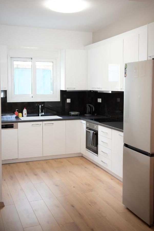 Newly Renovated Flat 500M From Subway Station Apartment Athens Exterior photo